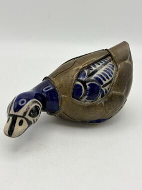 tonala mexican pottery. Vintage And Hand Made.
